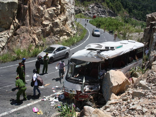 Khánh Hòa Tai nạn giao thông nghiêm trọng, 7 người tử vong